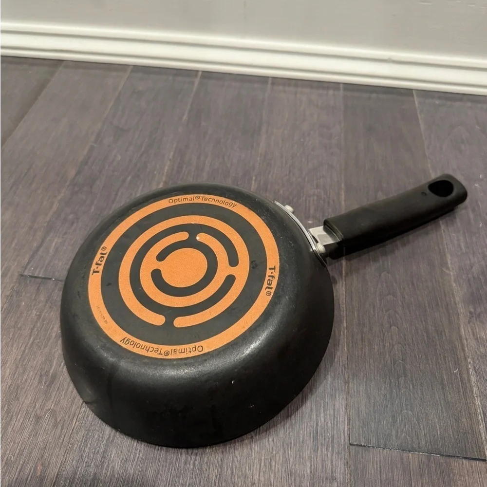 T-fal Small Black Nonstick Fry Pan